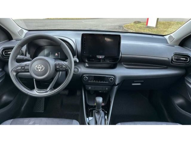 Fahrzeugabbildung Toyota Yaris 1.5 Hybrid Team Deutschland Comfort-Paket