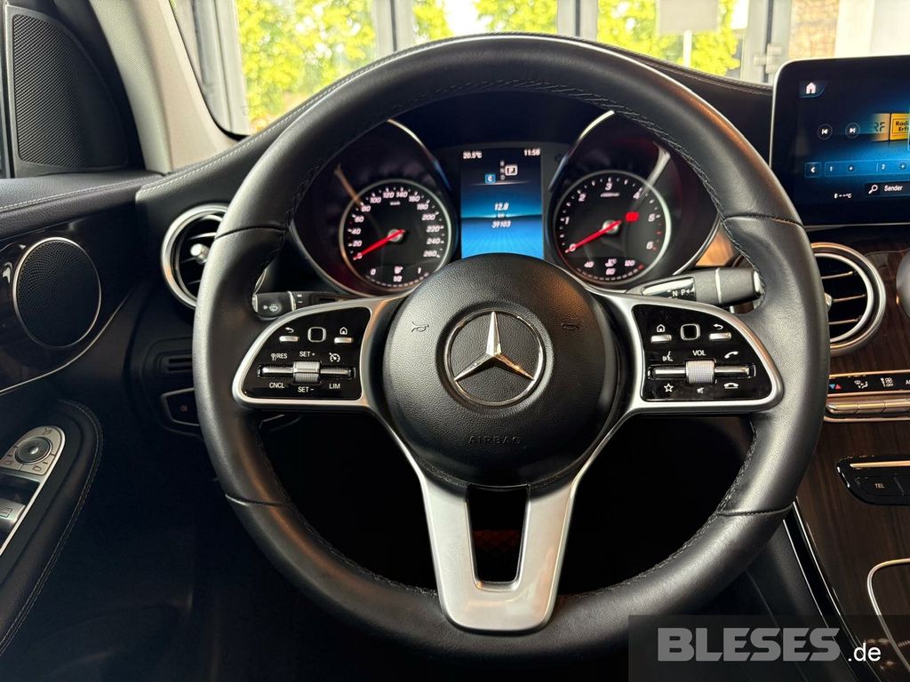 MERCEDES-BENZ GLC 220 – Bild 11