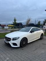 Mercedes-Benz Mercedes E300 TÜV neu,,AMG,Night,Styling P... - Mercedes-Benz E 300 in Ludwigshafen