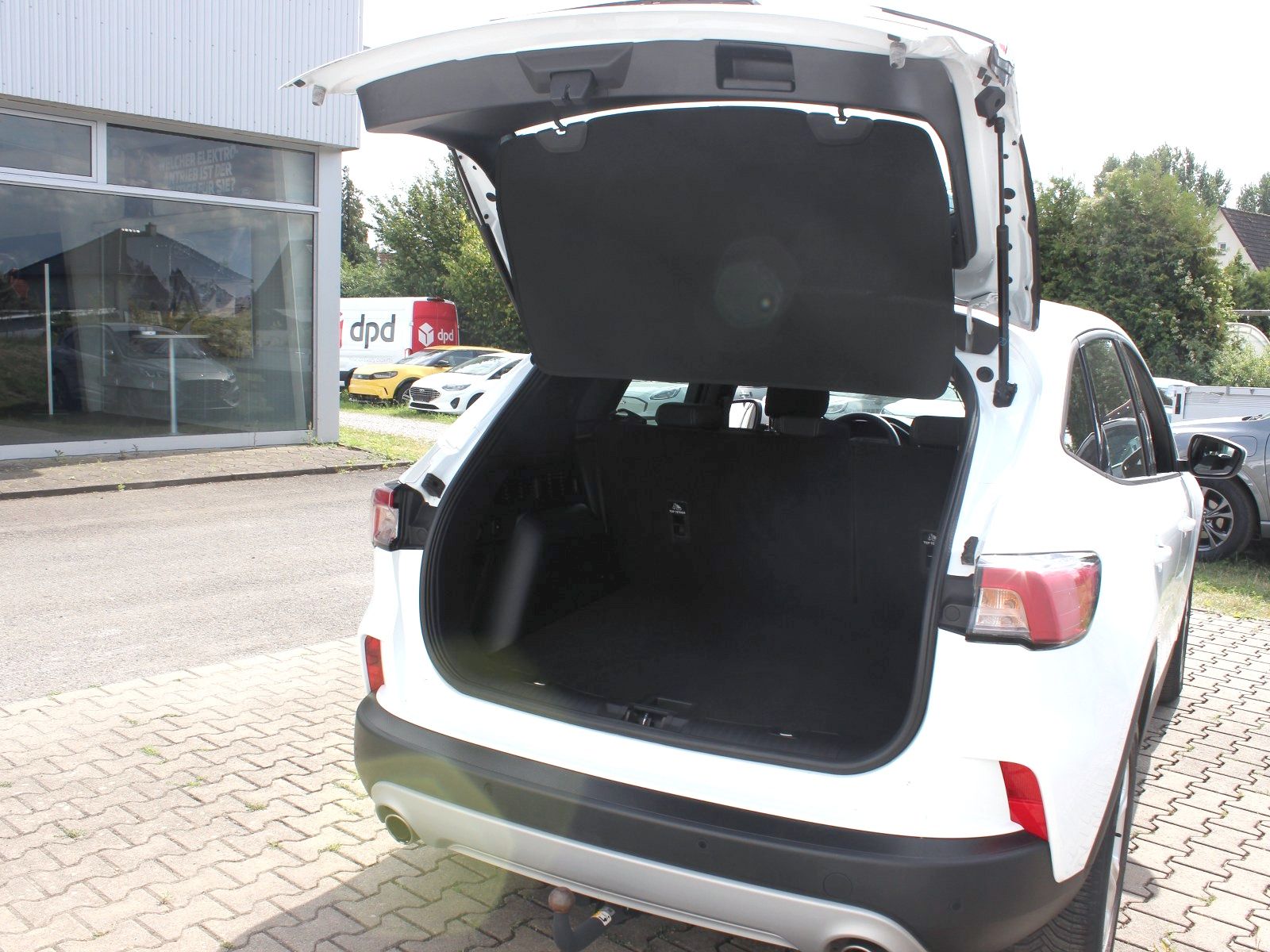 Fahrzeugabbildung Ford Kuga Plug-In Hybrid Cool & Connect 2,5 Duratec