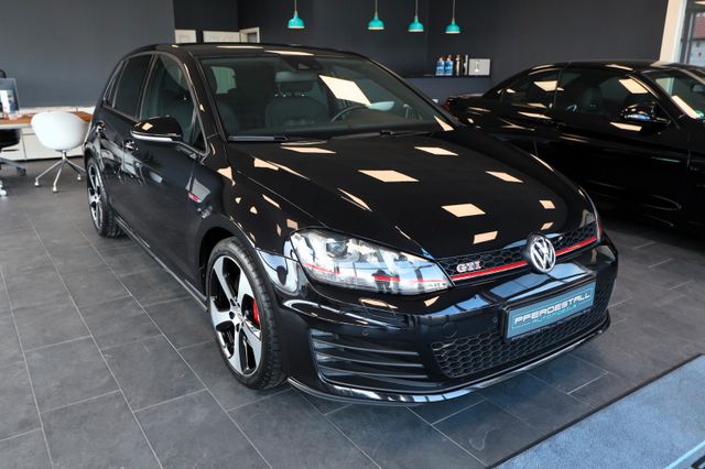 Volkswagen Golf VII 2.0 TSI GTI Performance Bi-XENON, DCC