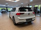 Volkswagen Golf VIII Lim. Move TDI 150PS - Volkswagen Golf: TDI 150 Ps