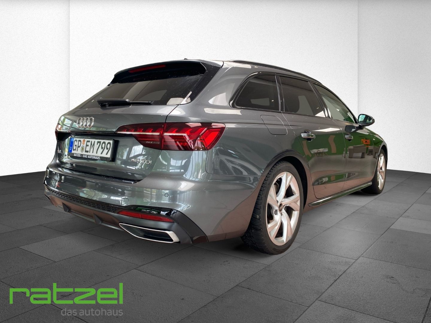 Fahrzeugabbildung Audi A4 2.0 TDI Avant S line 40 TDI S tronic El. Pano
