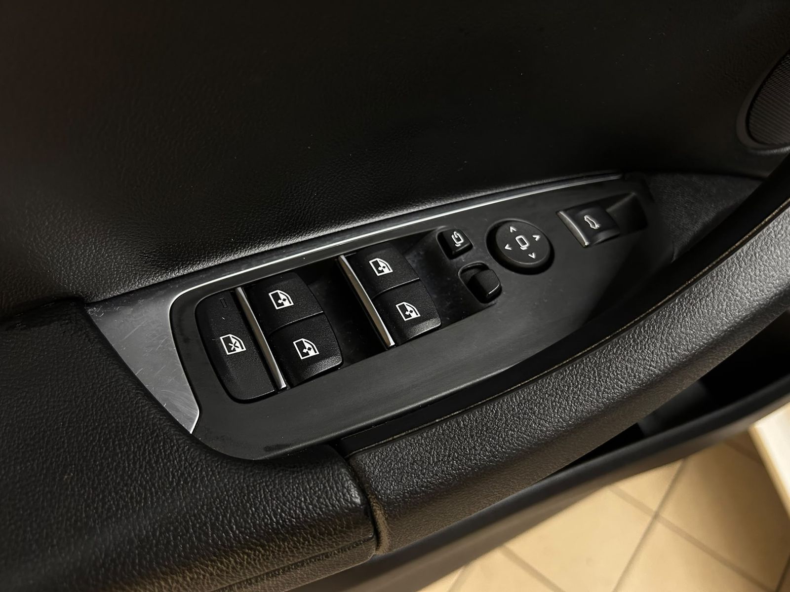 Fahrzeugabbildung BMW X4 xDr M Sport SHADO+LEDER+LED+NAVI+KAMER+TEMP+