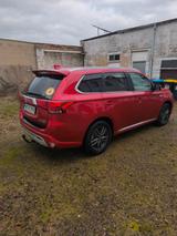 Mitsubishi Plug-in Hybrid Outlander 2.4 MIVEC PLUG-IN H... - rote Mitsubishi Plug-in Hybrid Outlander
