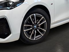 Fahrzeugabbildung BMW 218i Active Tourer M Sport -- Pano/ eSitze/ HiFi