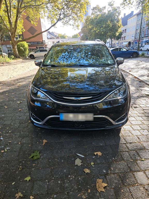 Image of Chrysler Pacifica