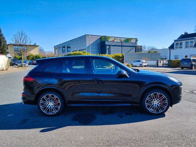 Porsche Cayenne Turbo