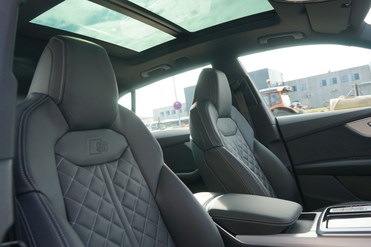 Fahrzeugabbildung Audi Q8 50 TDI Quattro S-line Plus*Pano*Head Up*360