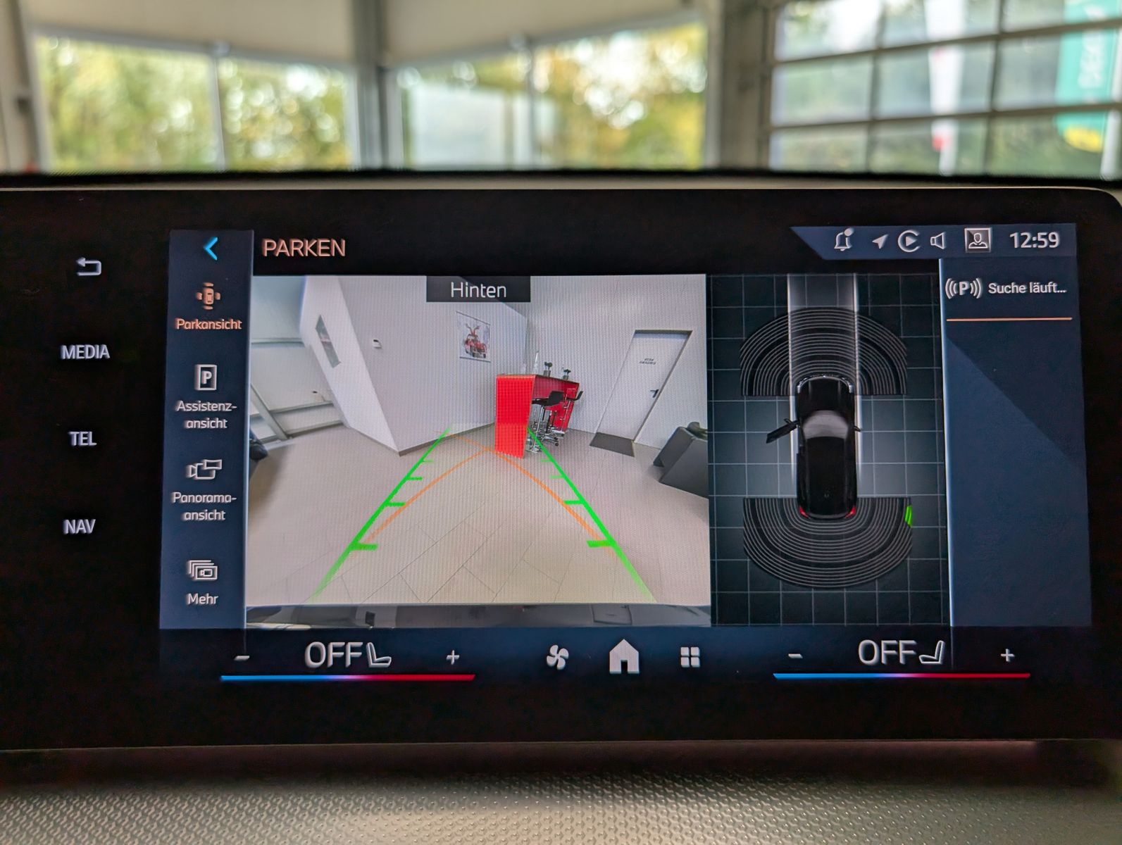 Fahrzeugabbildung BMW X1 18 d M-Sport Pano Premium-Travel-Paket AHK