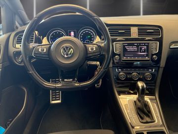Volkswagen Golf - 12