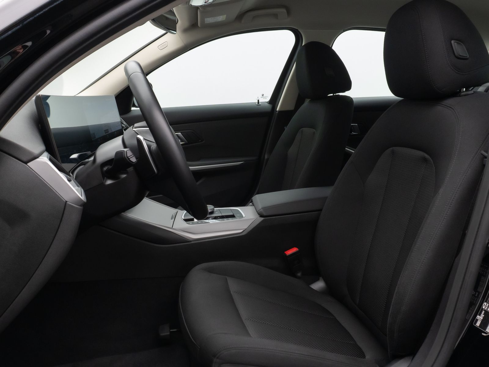 Fahrzeugabbildung BMW 318i HUD DAB CockPitPro PDC Geschwindigkeitsreg