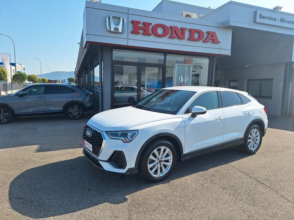 Image of Audi Q3