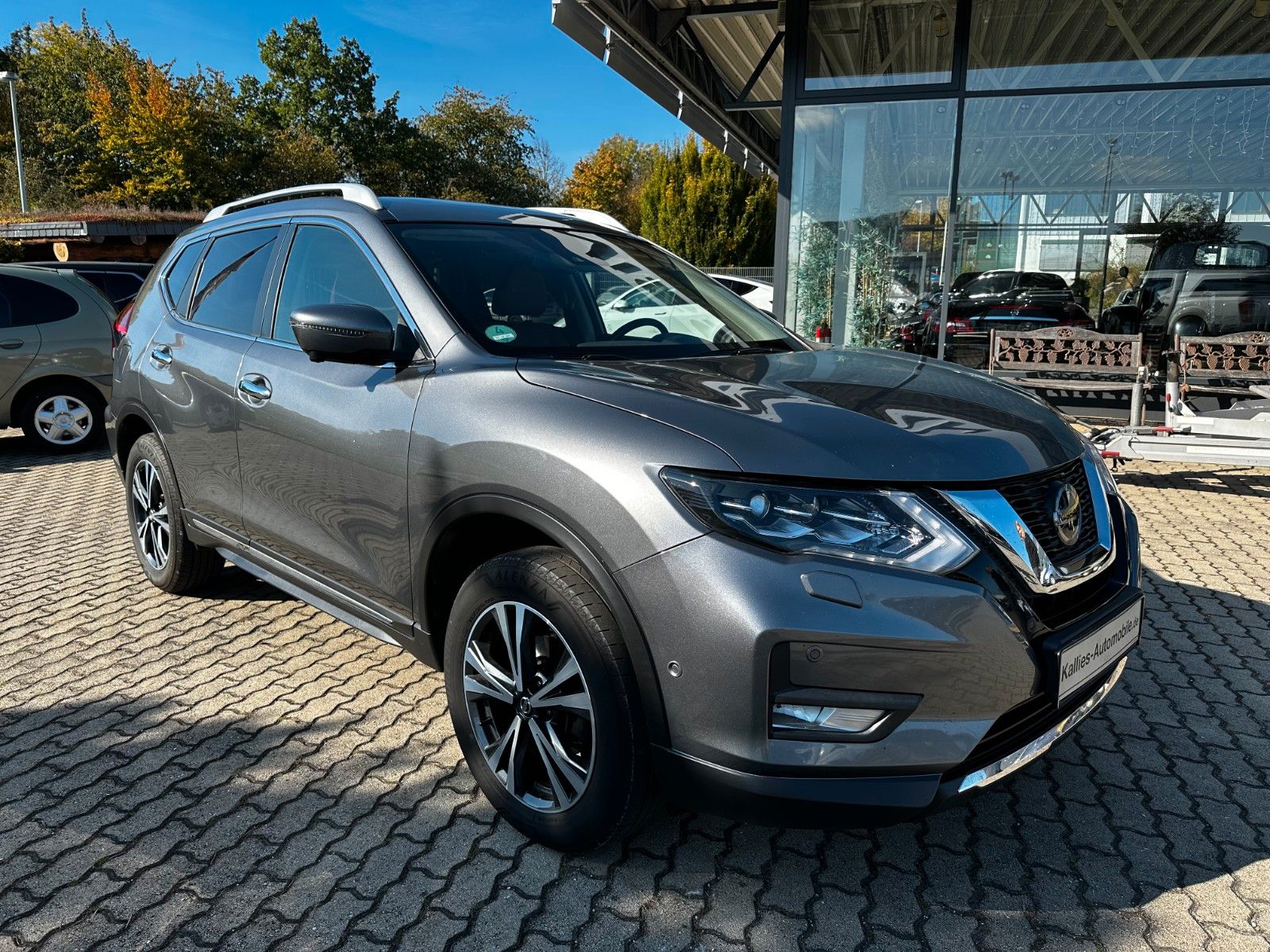Fahrzeugabbildung Nissan X-Trail Tekna 1. Hand, TOP, Leder, HU, DS neu