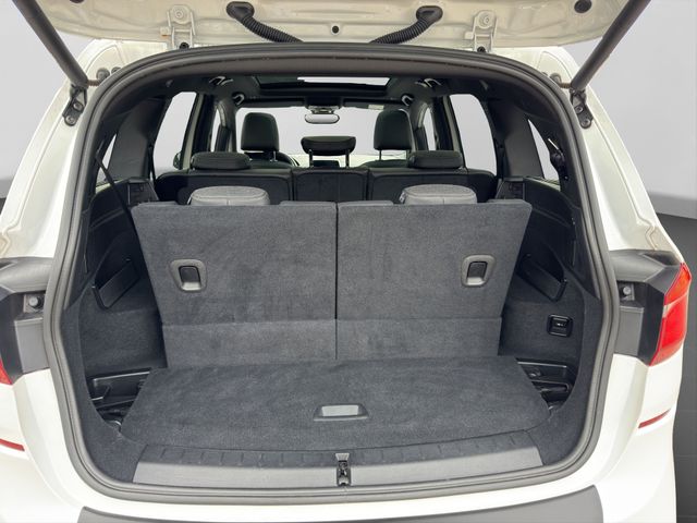 Fahrzeugabbildung BMW 218i Gran Tourer M Sport 7-Sitzer+Pano+HiFi+AHK