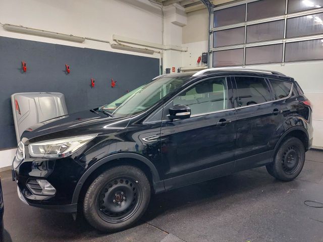 Ford Kuga Cool & Connect LED PDC AHK NAVI UVM.