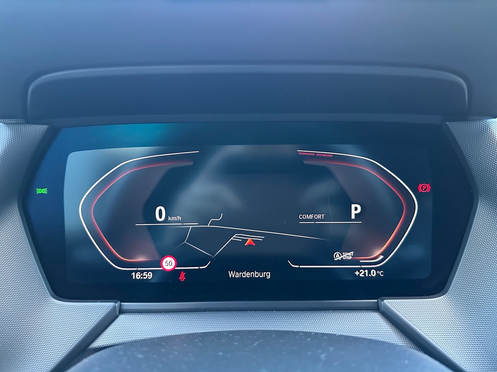 Fahrzeugabbildung BMW 118 i M-Sport NAV+LED+KAMERA+H&K+DA
