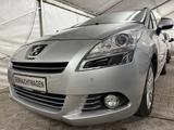 Peugeot 5008 2.0 HDi FAP 150 Allure Klima Xenon Pano Pdc - Peugeot 5008 aus 2012