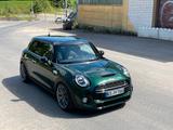 MINI Cooper S Automatik Navi Pano Leder 18" OZ 265 PS