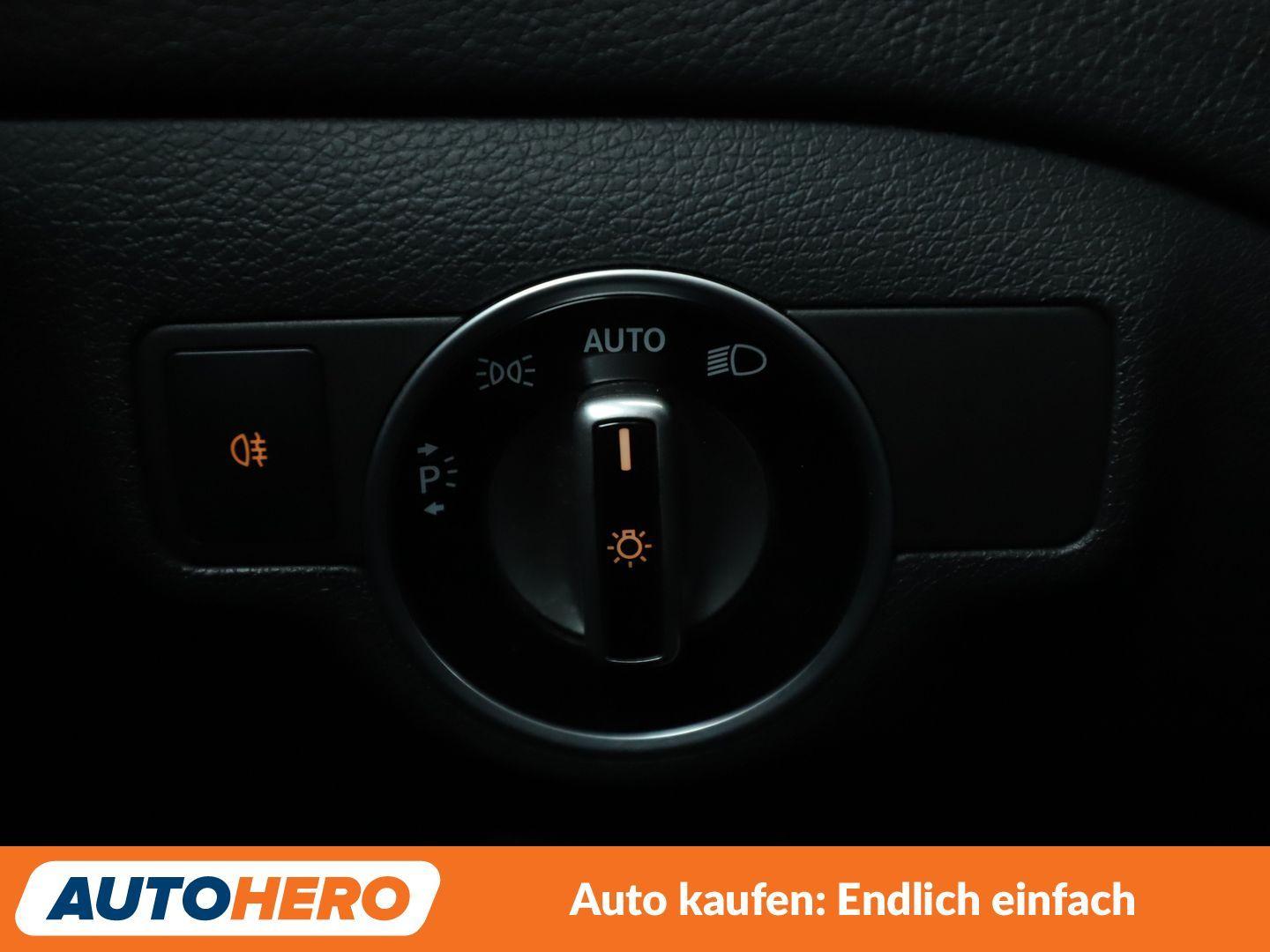 Mercedes-Benz CLA 180 Urban Aut.*XENON*TEMPO*PDC*SHZ*KLIMA*