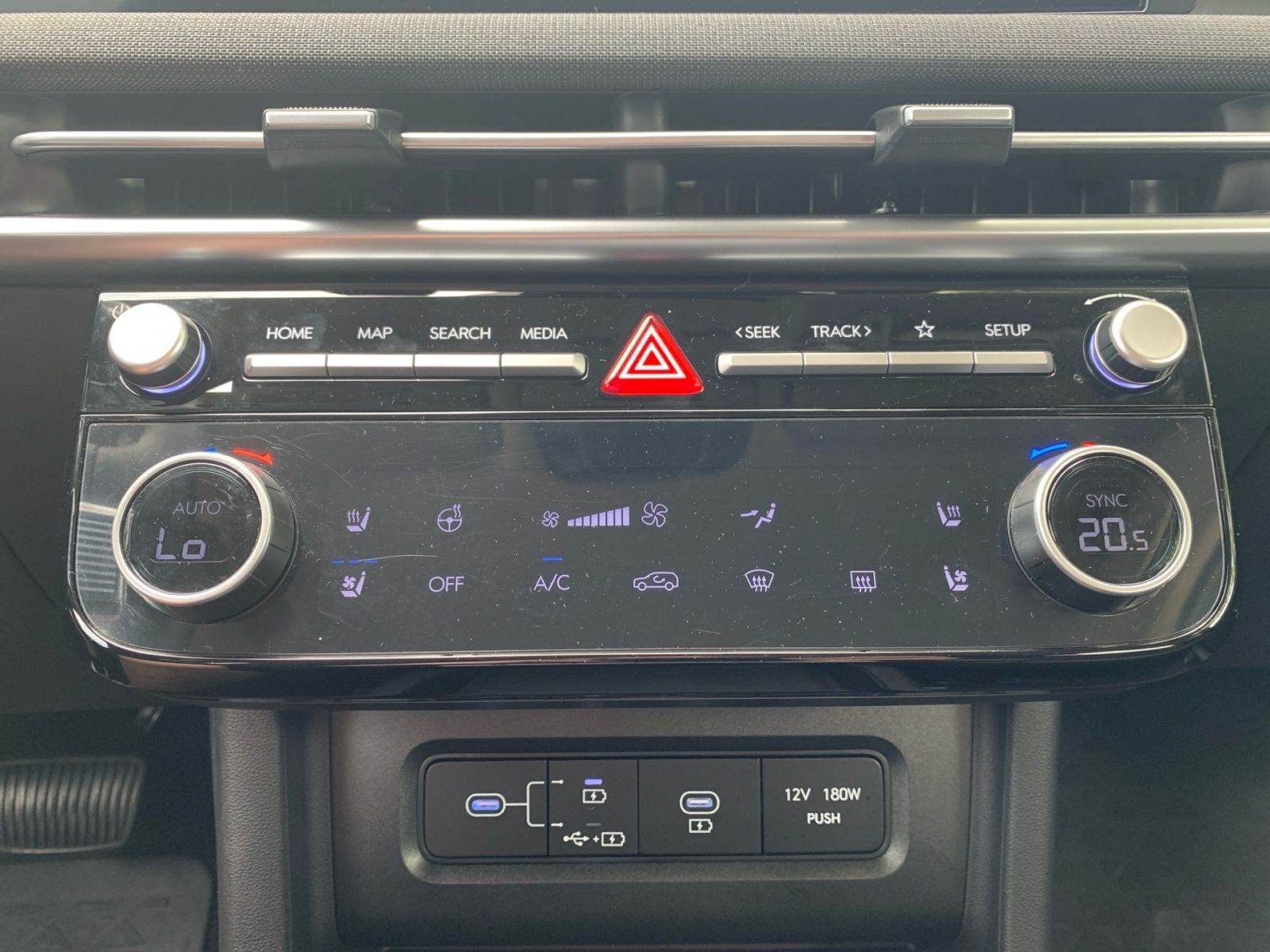Fahrzeugabbildung Hyundai TUCSON 1.6 CRDI 7-DCT Prime Mild-Hybrid 4WD Assi