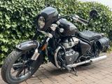 Royal Enfield Super Meteor 650 "Special" - Royal Enfield Super Meteor 650