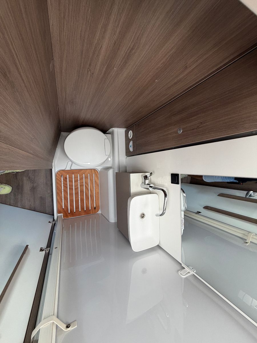 Fahrzeugabbildung Carado T338 Edition 26  - Sie paren über 12.000€