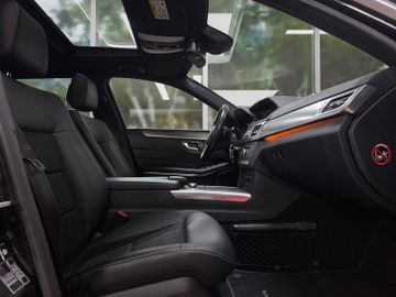 Mercedes E 220 - 7