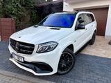 Mercedes-Benz GLS 63 AMG Speedshift 4matic TOP Deutsches Auto - Mercedes-Benz GLS 63: Weiß