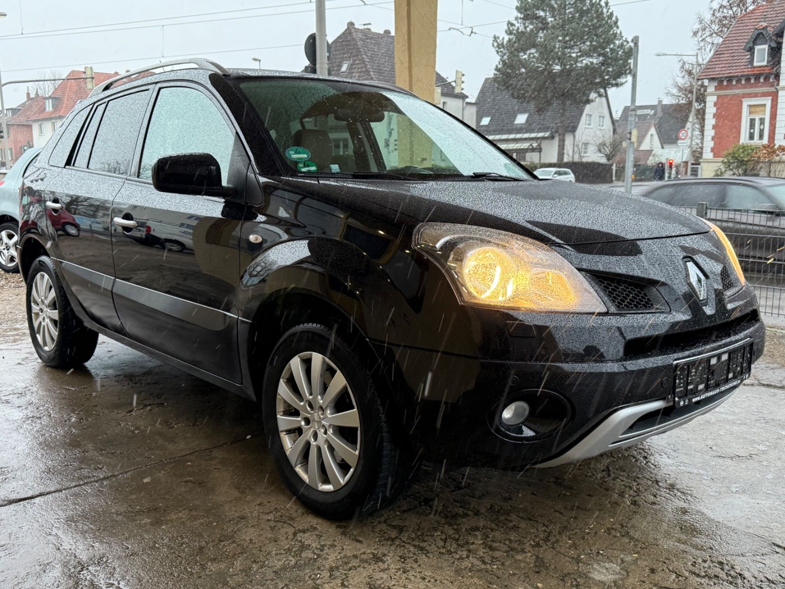 Koleos 4×4 Automatik|Pano|Sitzheizung|Ahk|