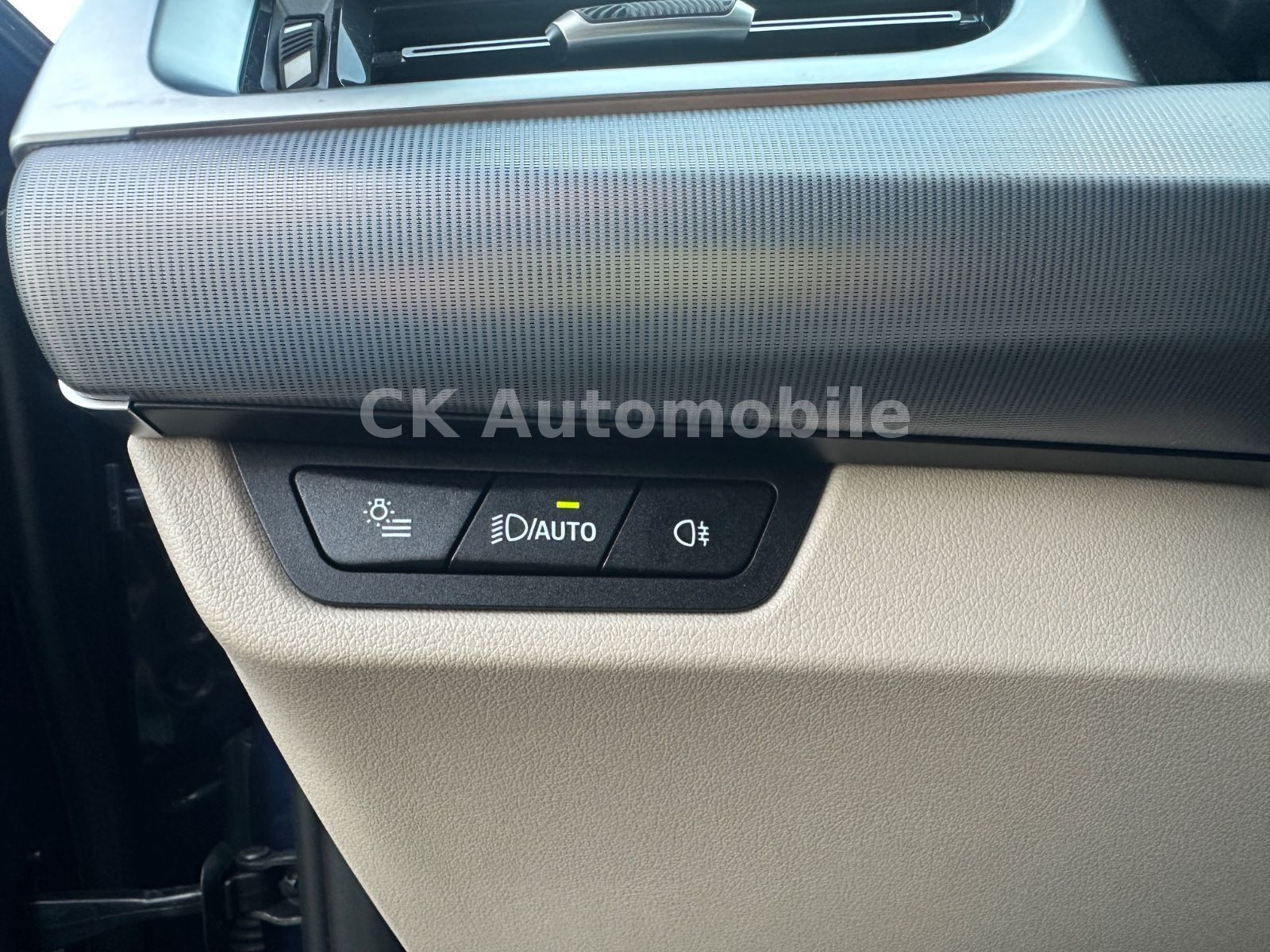 Fahrzeugabbildung BMW X1 20d xDrive xLine/Navi/Head-Up/Pano/LED/360°