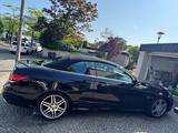 Mercedes-Benz E 200 Cabrio Autom. Sport Edition AMG - Mercedes-Benz: Schwarz, Edition AMG