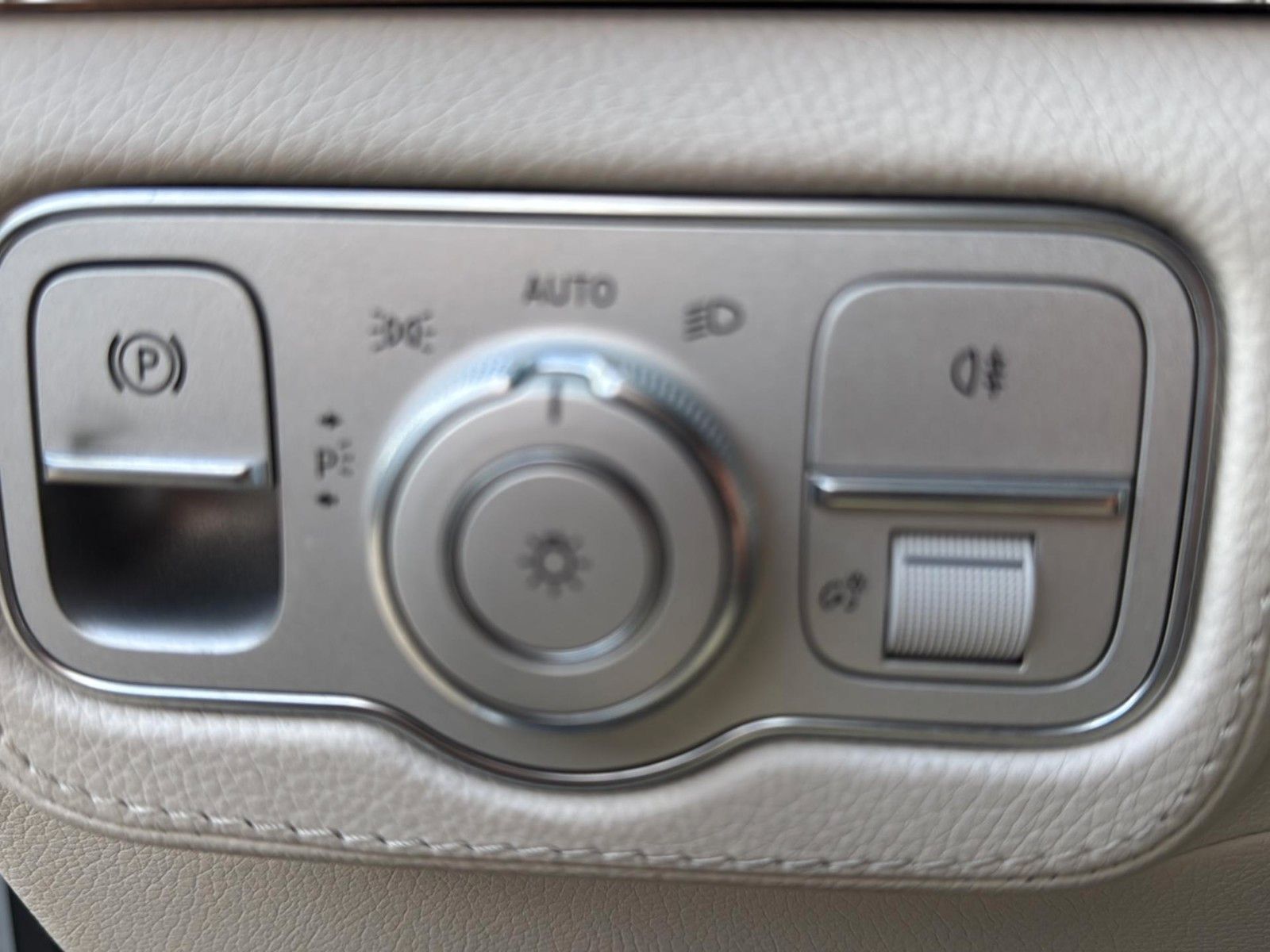 Mercedes-Benz GLS 350 d 4Matic foto 15