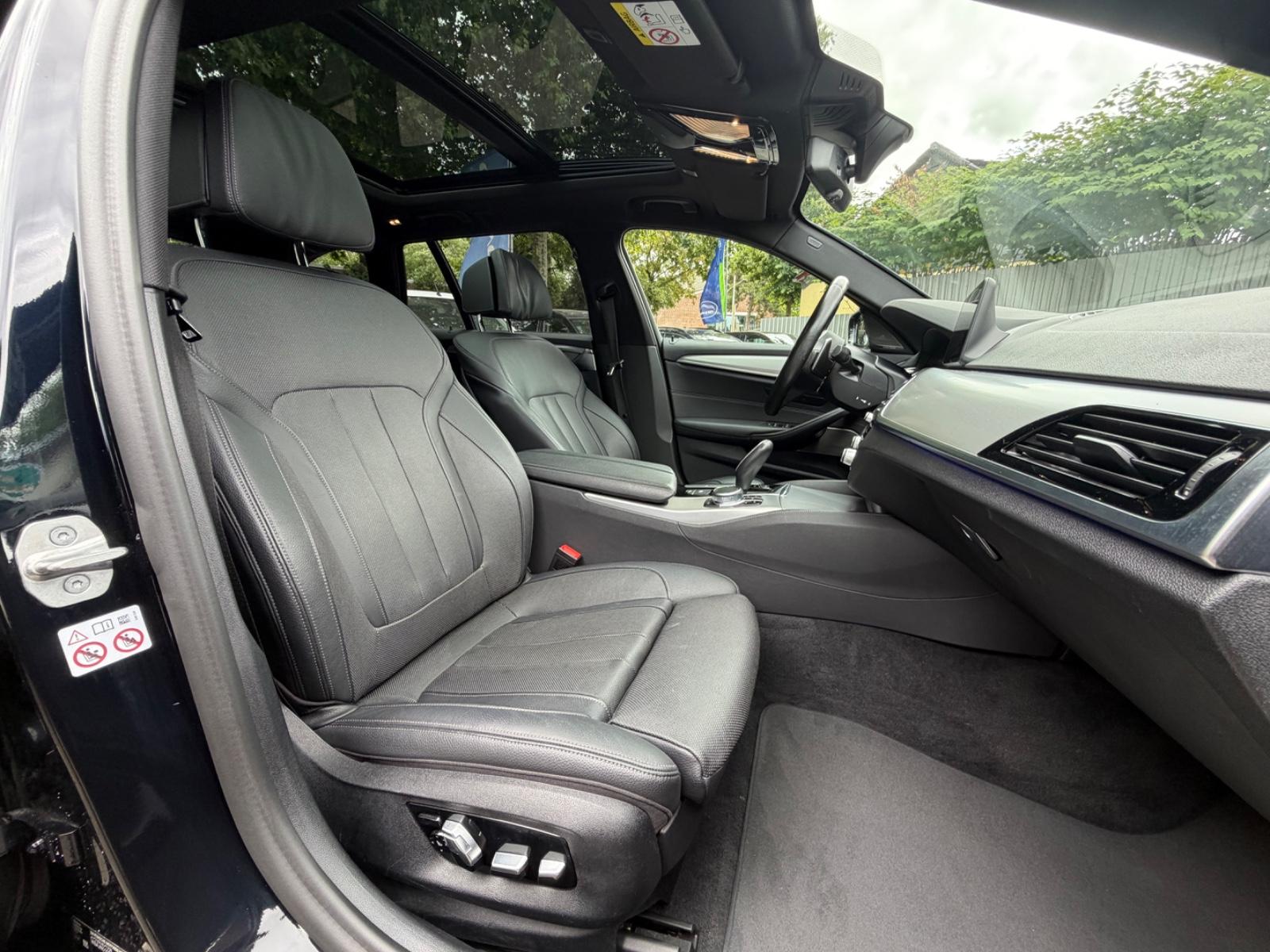 BMW 530d  Touring   M-Sport Performance  1-Hand
