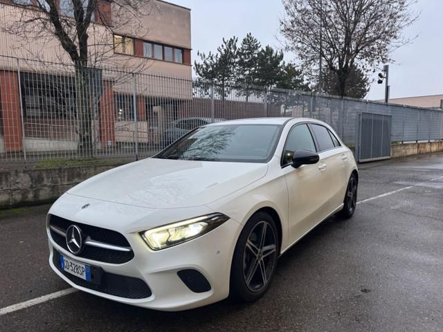 MERCEDES-BENZ MERCEDES-BENZ A 180 d Automatic Business Extra N