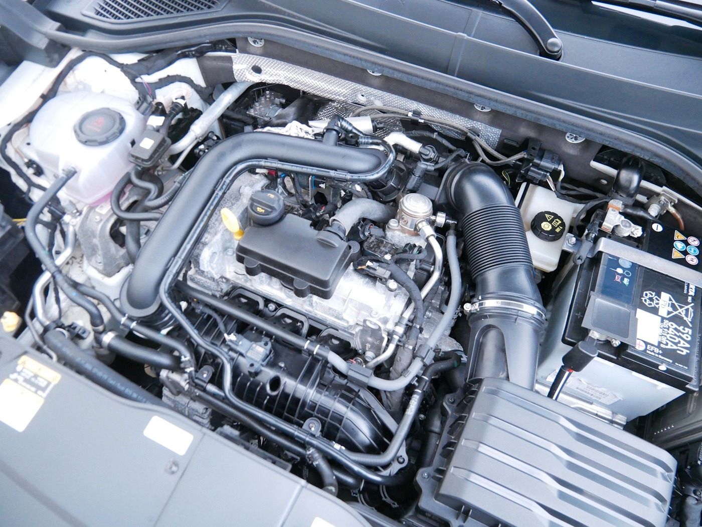 Fahrzeugabbildung Volkswagen T-Roc 1.0 TSI GOAL NEU35T ACC SHZ LED Allwetter