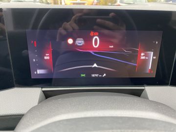 Bild 13 Opel Astra GS NAVI/SHZ+LHZ/PDC vo+hi+360Cam