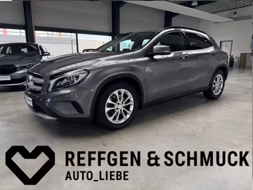 Mercedes-Benz GLA 200 STYLE AUTOMATIK+NAVI+XENON+E-HECKKLAPPE+
