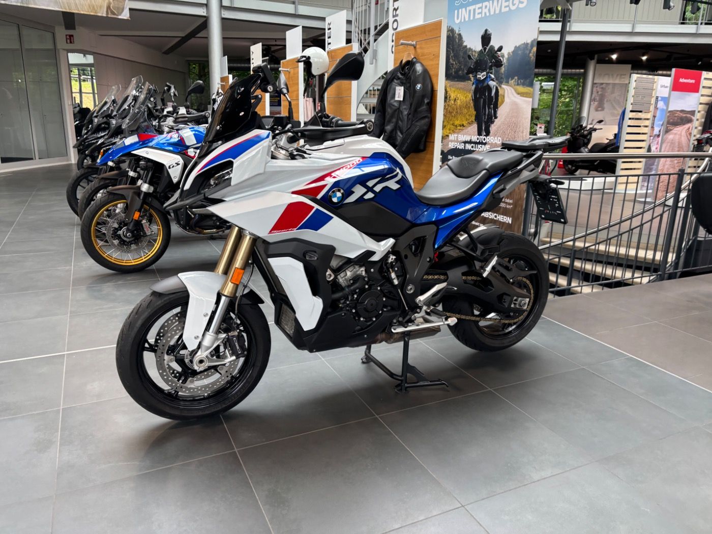 Fahrzeugabbildung BMW S 1000 XR Style Sport Touring u. Dynamikpaket