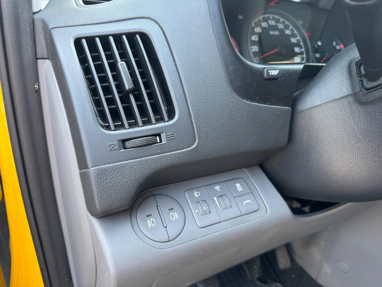 Hyundai H-1 Travel Comfort | 1 hand | 8 Sitzer |