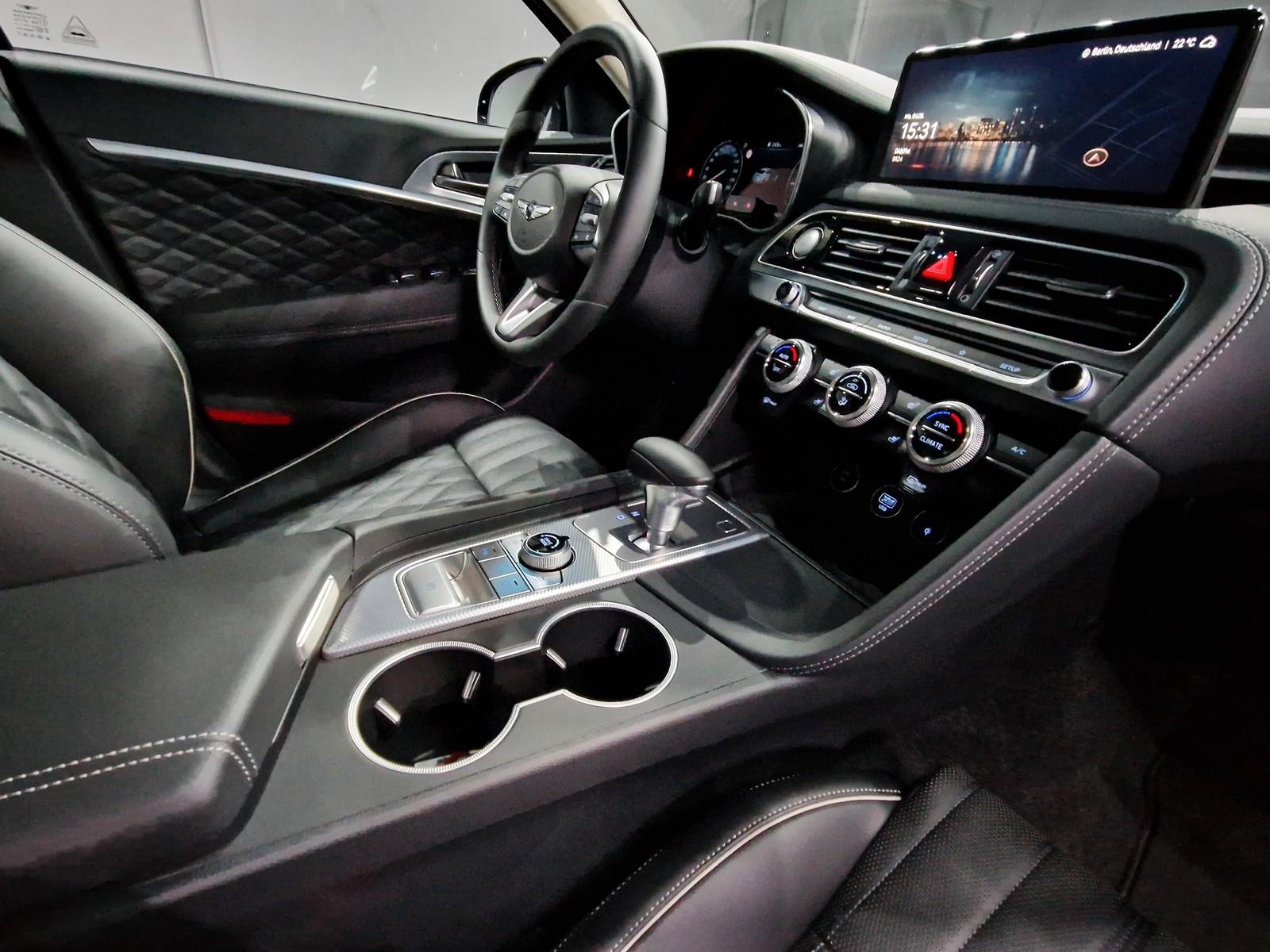 Genesis G70 2.0 T Luxury 4WD|AUTOM|5 *JAHRE*GARANTIE
