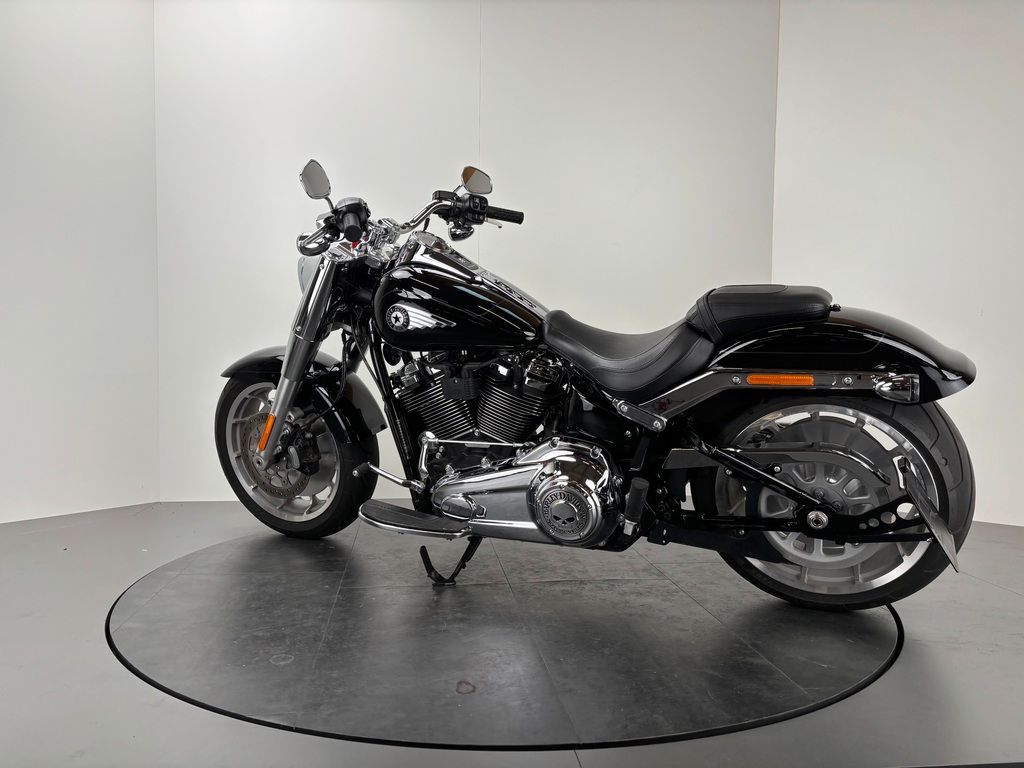 Fahrzeugabbildung Harley-Davidson FAT BOY 117 *JEKILL&HYDE *SEITL. KENNZEICHEN