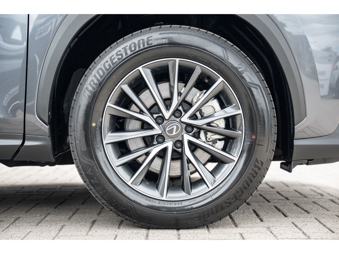 Lexus NX 450h - Bild 5