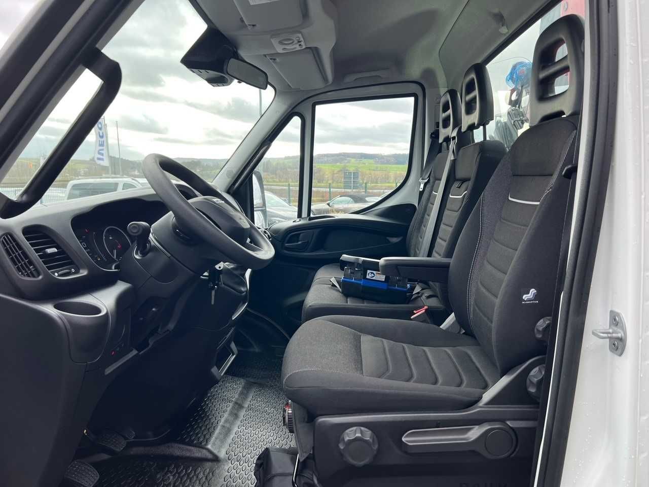 Fahrzeugabbildung Iveco Daily 70C18 *Kipper+Kran*