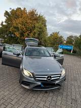 Mercedes-Benz E 250 T AMG Line Autom. AMG Line - gebrauchte Mercedes-Benz E 250 aus dem Jahr 2017