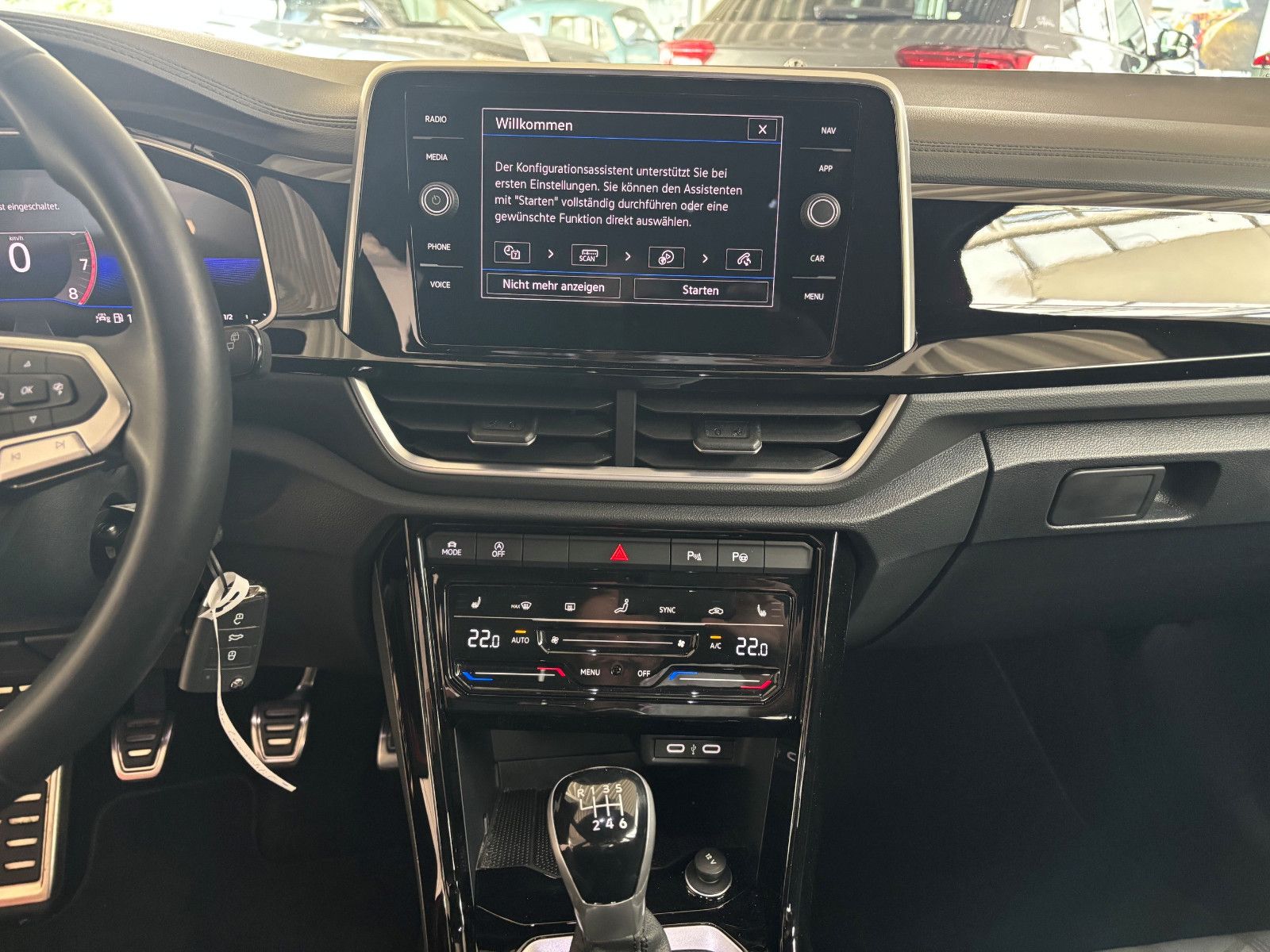 Fahrzeugabbildung Volkswagen T-Roc R-Line 1.0 TSi +AHK +Kamera +ACC +LED Plus