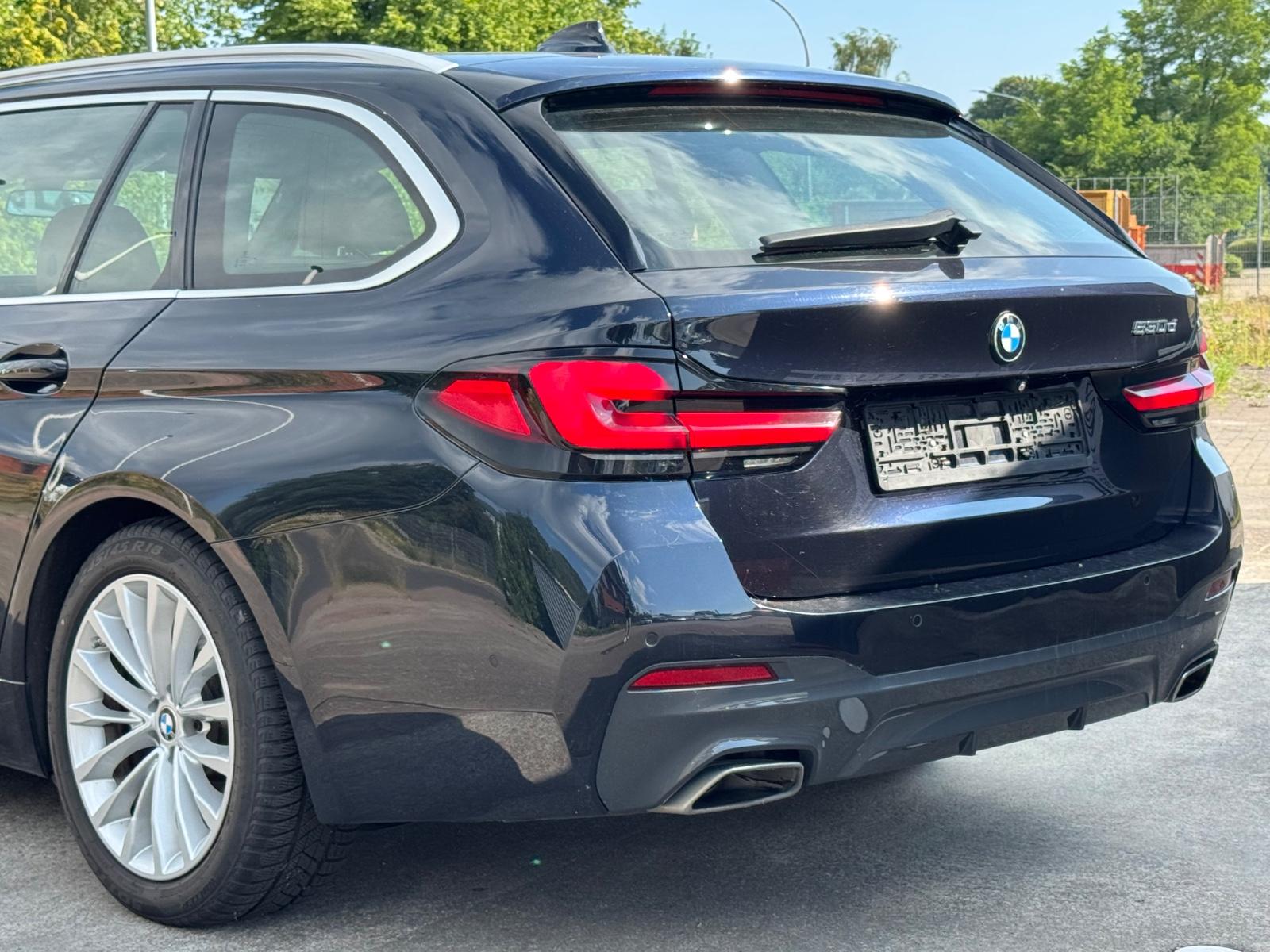 BMW 530d Touring *M-Paket*Kamera*Lenkradheizung*ACC*