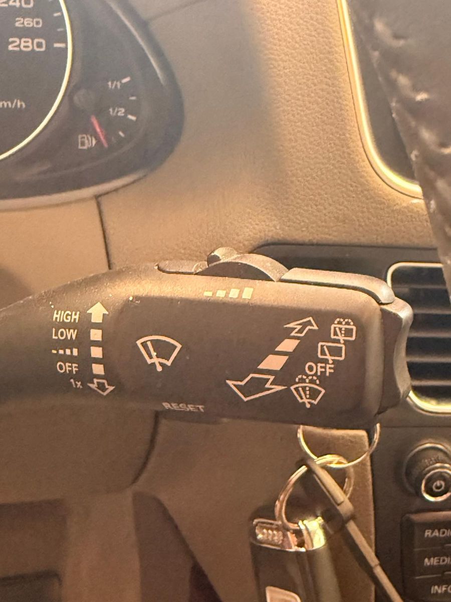 Fahrzeugabbildung Audi Q5 2.0 TFSI 132 kW quattro/AHK/8.FACH BEREIFT