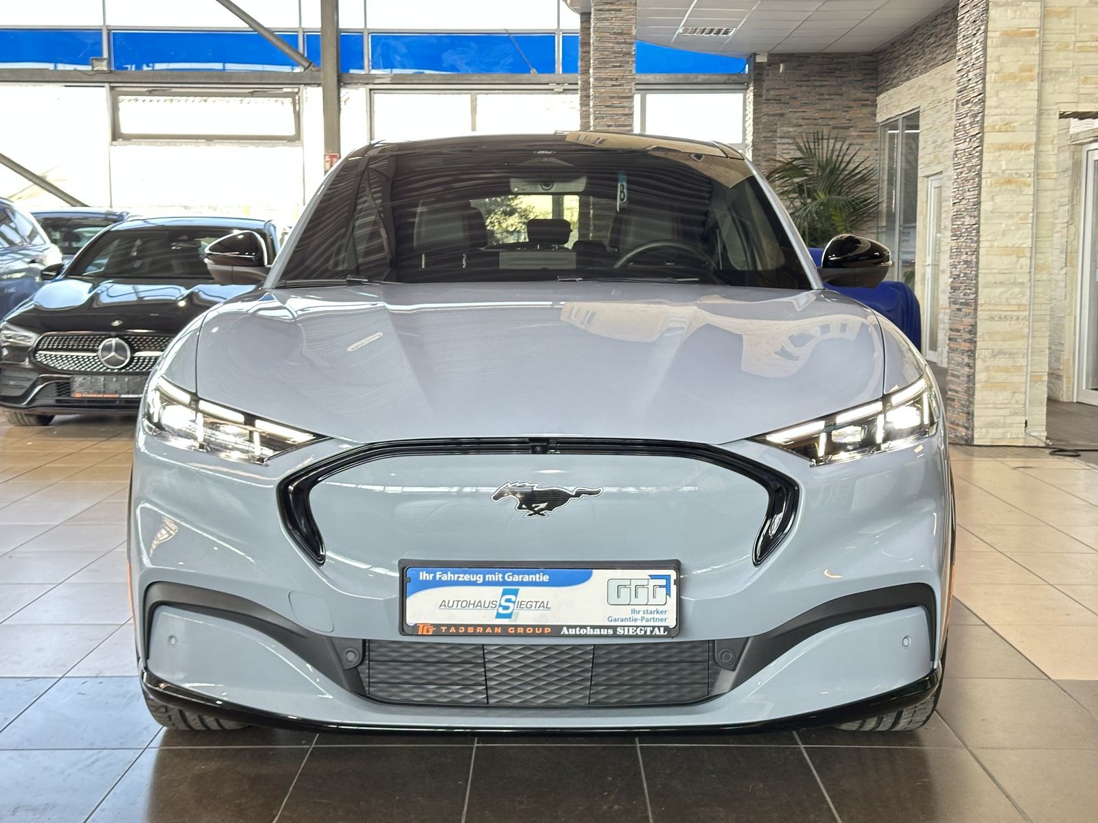 Ford Mustang Mach-E Premium*ACC*SHZ*LED*360Cam*Pano* imagem 2