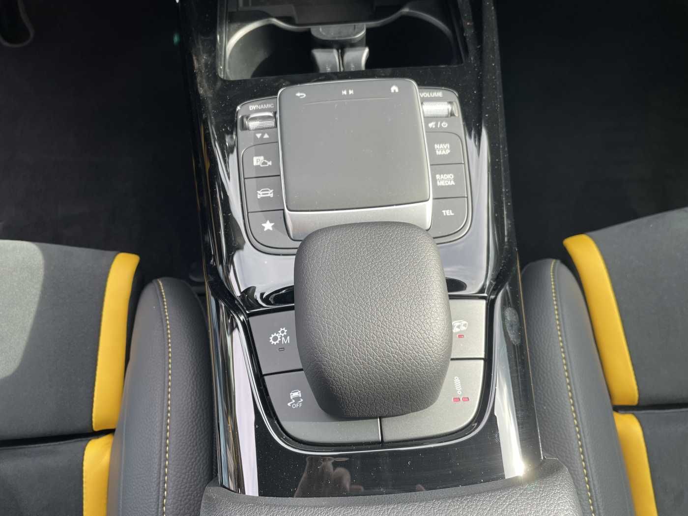 Fahrzeugabbildung Mercedes-Benz A 45 S AMG PerfSitz+Night+PAGA+RIDE +19'